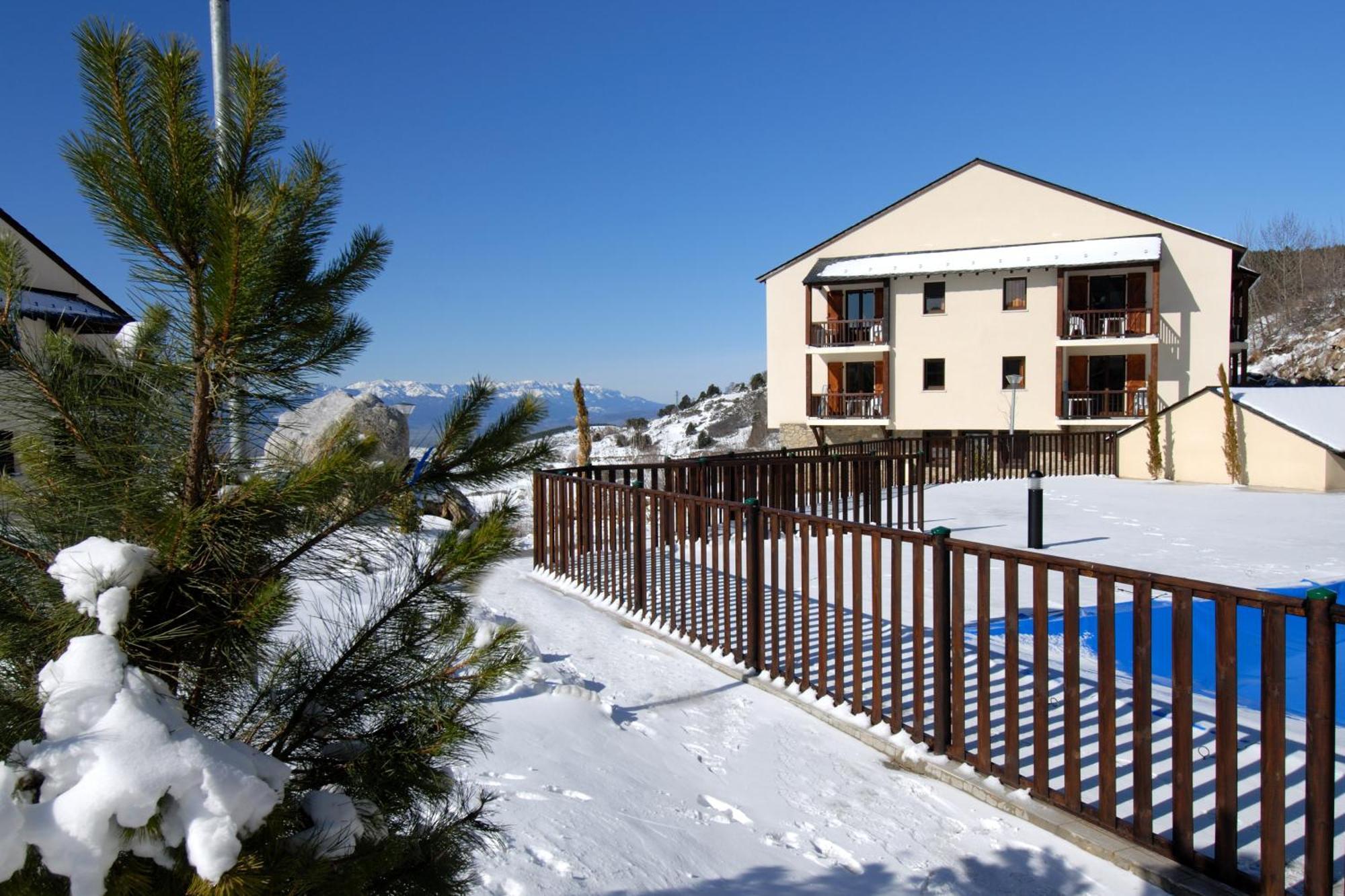 Residence Odalys Mille Soleils Font-Romeu-Odeillo-Via Εξωτερικό φωτογραφία