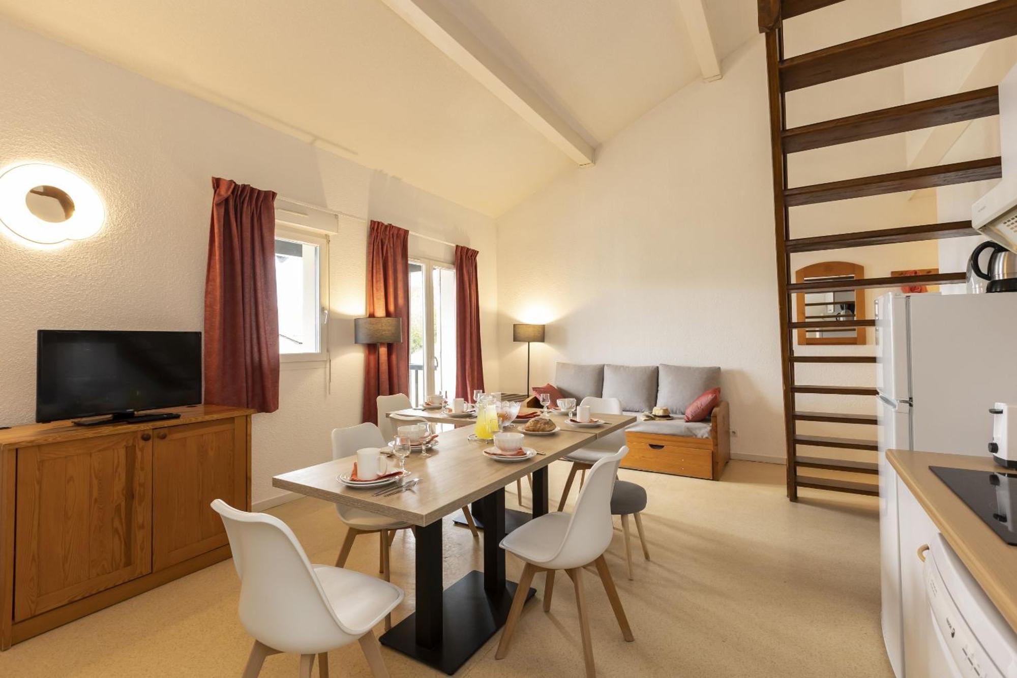 Residence Odalys Mille Soleils Font-Romeu-Odeillo-Via Εξωτερικό φωτογραφία