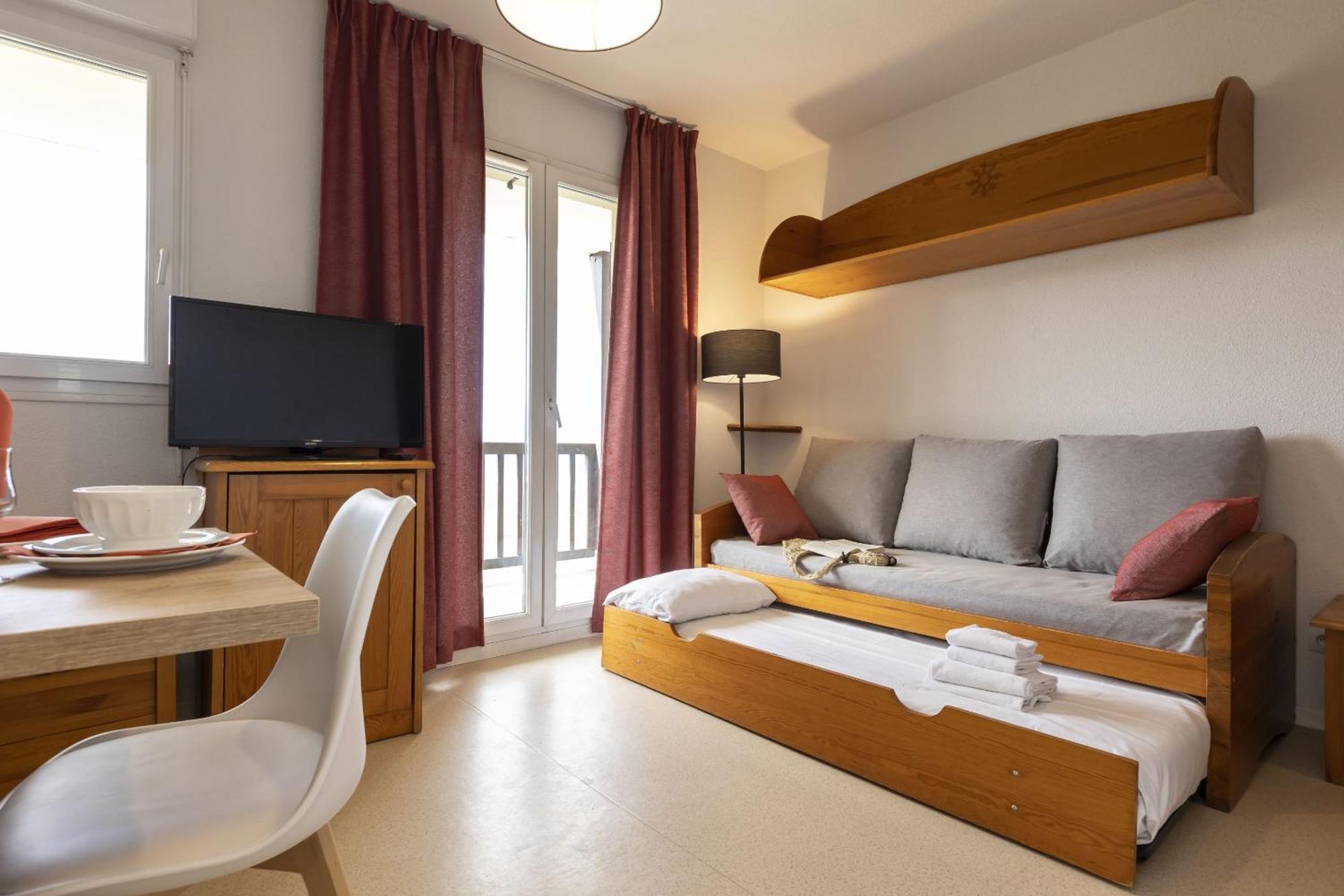 Residence Odalys Mille Soleils Font-Romeu-Odeillo-Via Εξωτερικό φωτογραφία